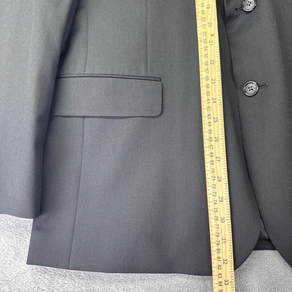 Stafford Men's Classic Fit 2-Button Black Travel Suit Jacket Size 44 Reg NEW